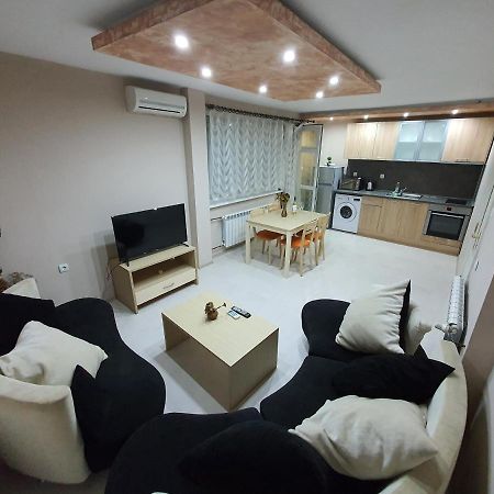 נסבר Apartments Eli מראה חיצוני תמונה