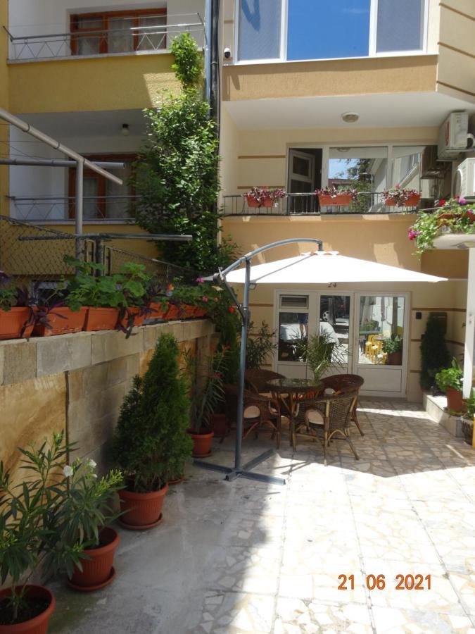 נסבר Apartments Eli מראה חיצוני תמונה